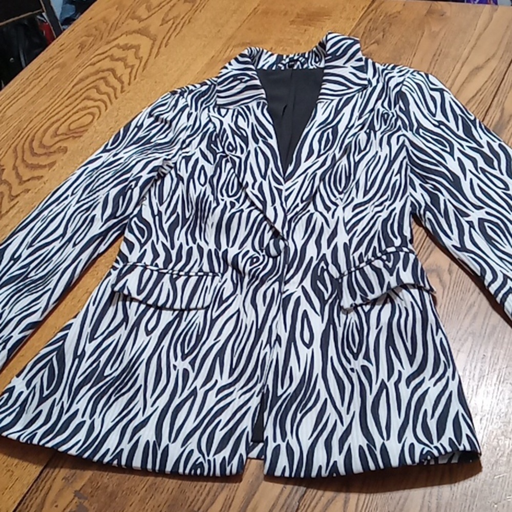 Area Stars Womens Blazer XS Black White Animal Print NEW  Casual Work Jacket